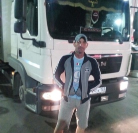 Женя Синявский